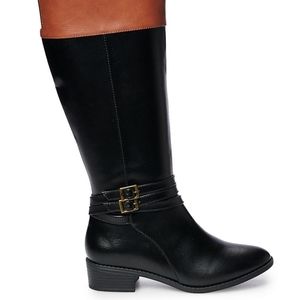 Size 7.5 Women's Boots